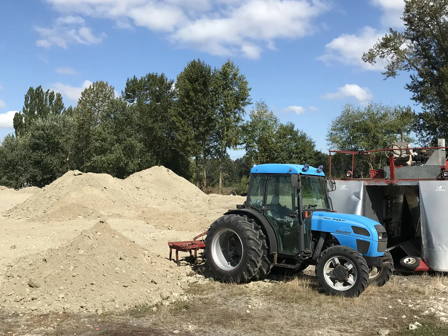Soil, equipment, and tillage on a British Columbia agricultural site
